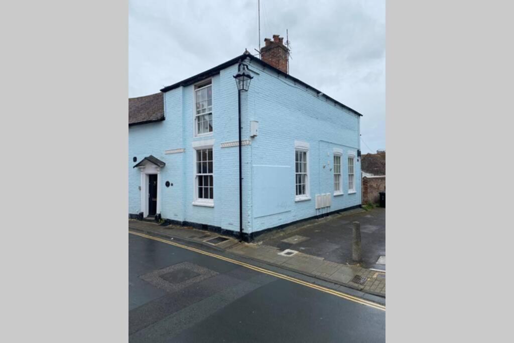 City Centre Entire Studio Apartment Chichester Exterior foto